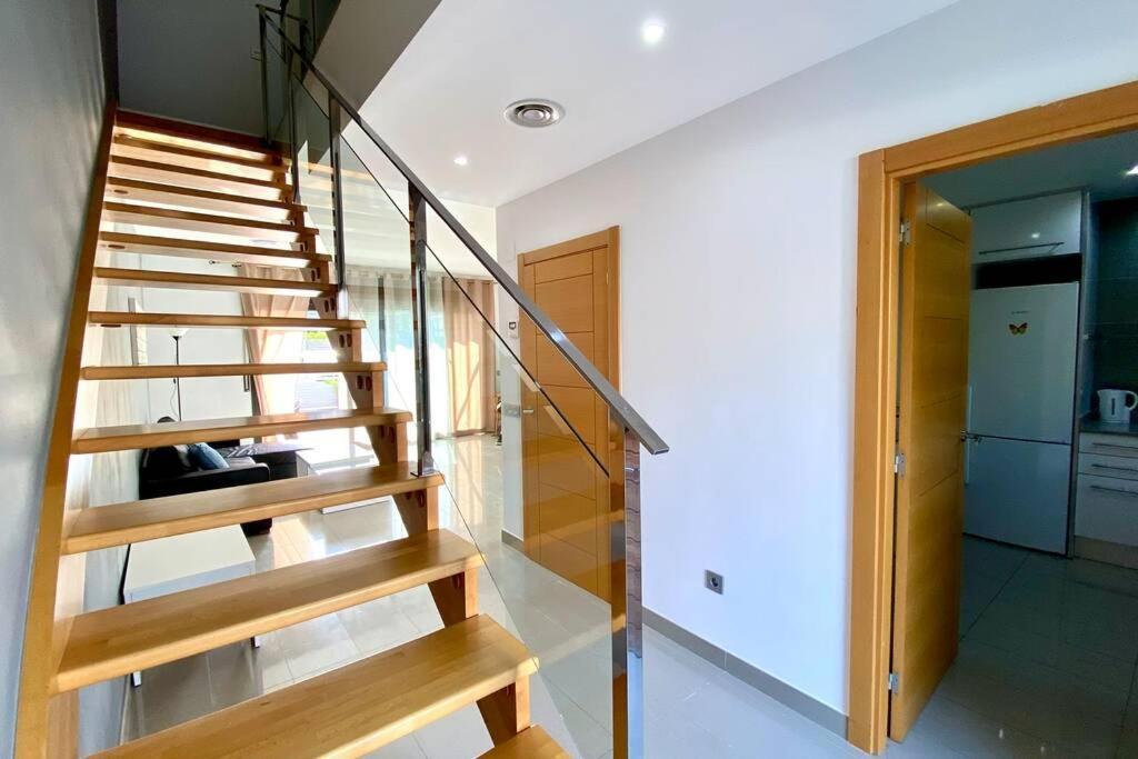 Chalet Moderno Con Piscina En Mont - Roige Bahia Εξωτερικό φωτογραφία